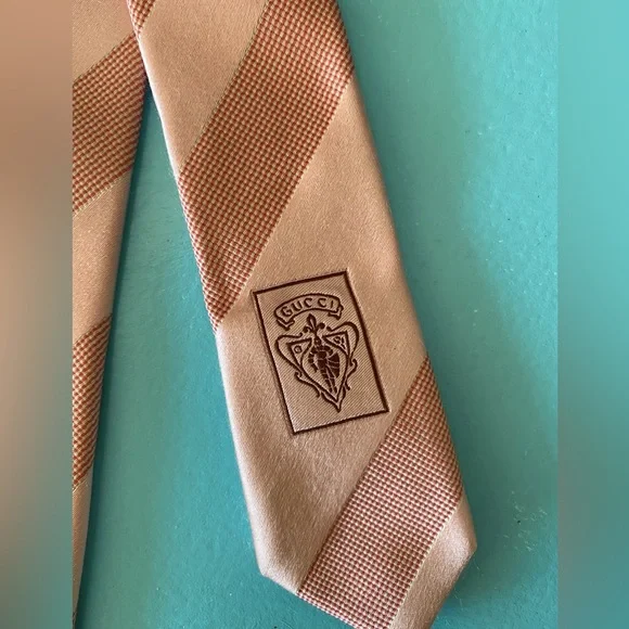 Gucci, men’s pink tie 100% silk made in Italy - Picture 4 of 7